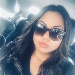 Meet your Posher, Nathalie